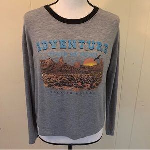Gray Long Sleeve Western Graphic Tee Shirt Top Small
